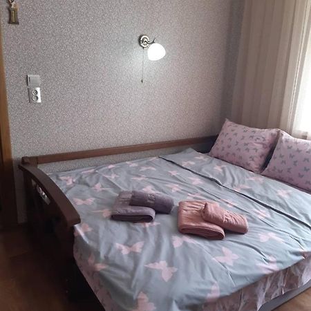 Однокімнатна Apartment Shepetovka Exterior photo