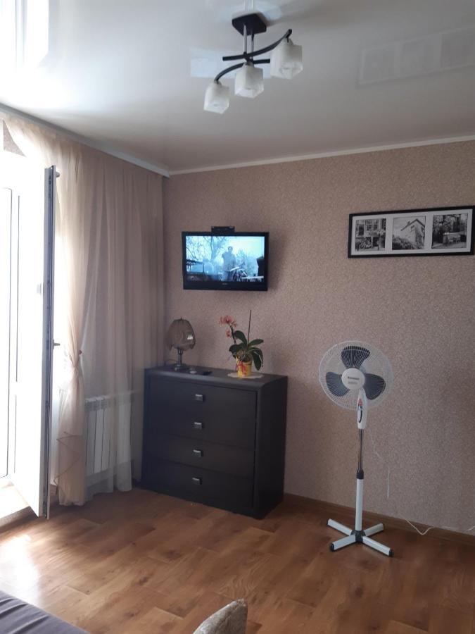 Однокімнатна Apartment Shepetovka Exterior photo